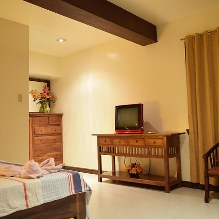 Tribal Hills Mountain Resort Пуерто Галера Стая снимка