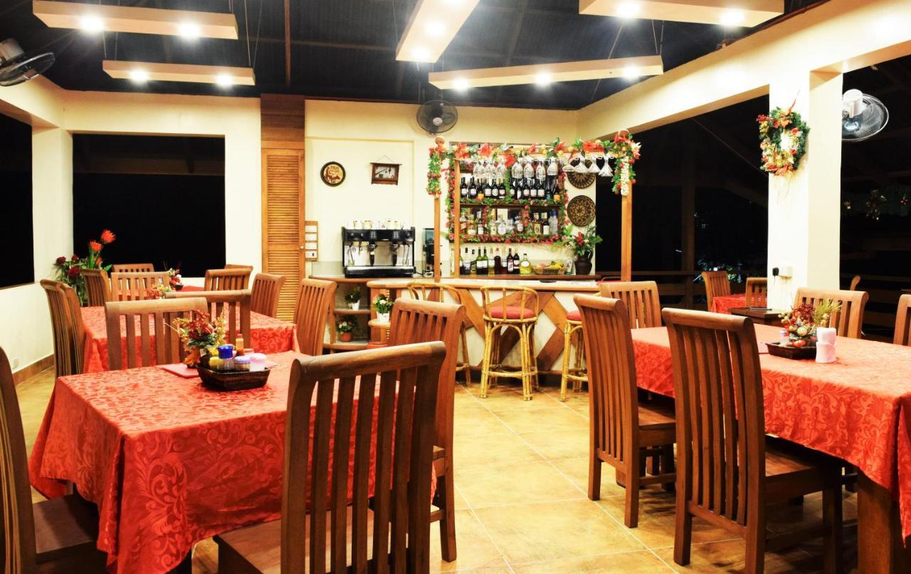 Tribal Hills Mountain Resort Пуерто Галера Екстериор снимка